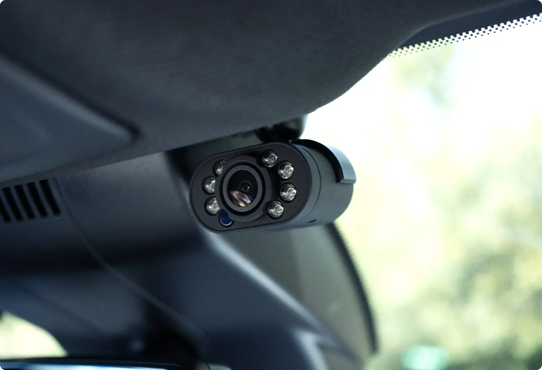 An extra eye witness inside your car